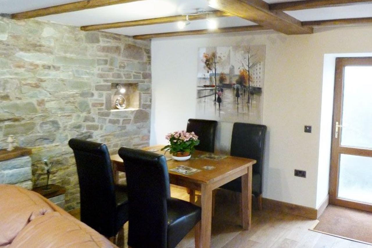 Bwthyn Tre-Faen Villa Cray Luaran gambar